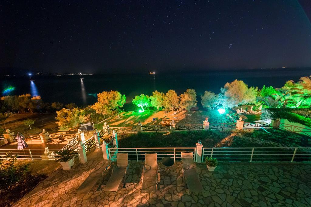 Laura Beach House Алікес Екстер'єр фото