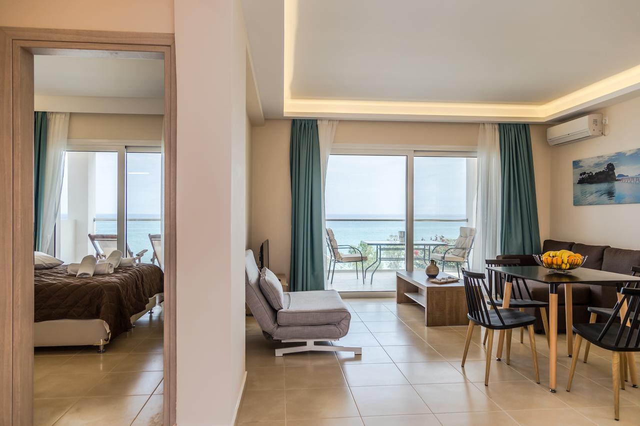 Laura Beach House Алікес Екстер'єр фото