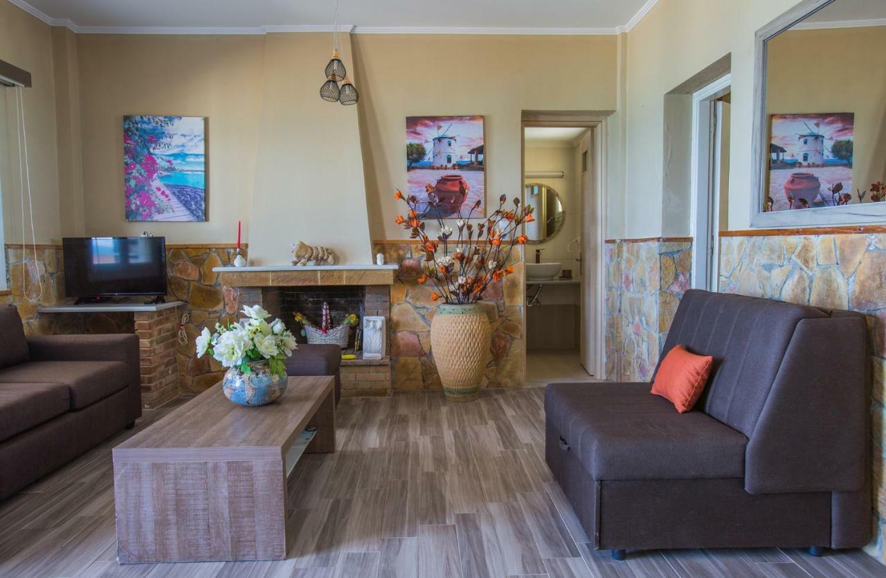 Laura Beach House Алікес Екстер'єр фото
